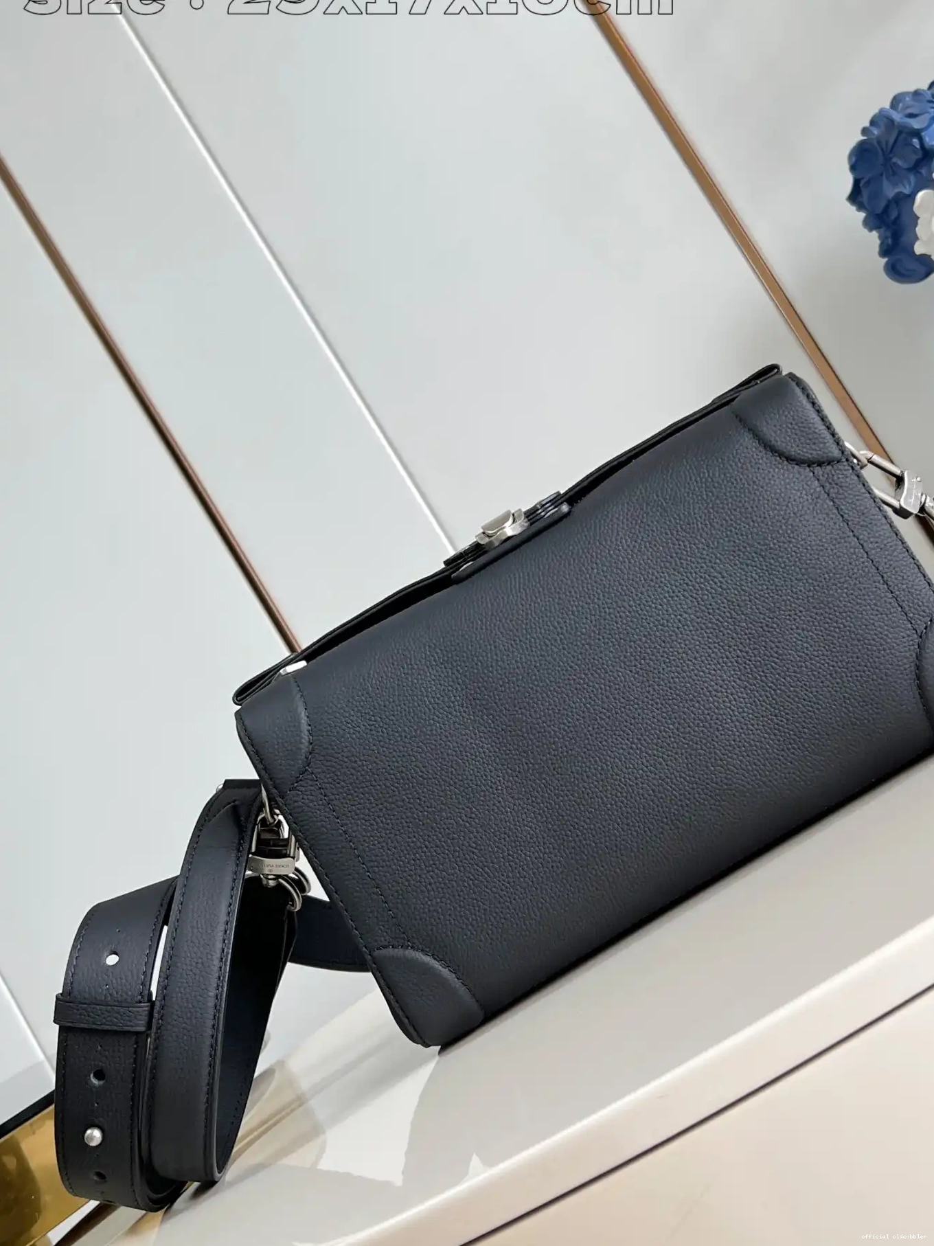 Official oldcobbler East VUITTON Soul Trunk LOUIS West-29*17.5*10CM 0623